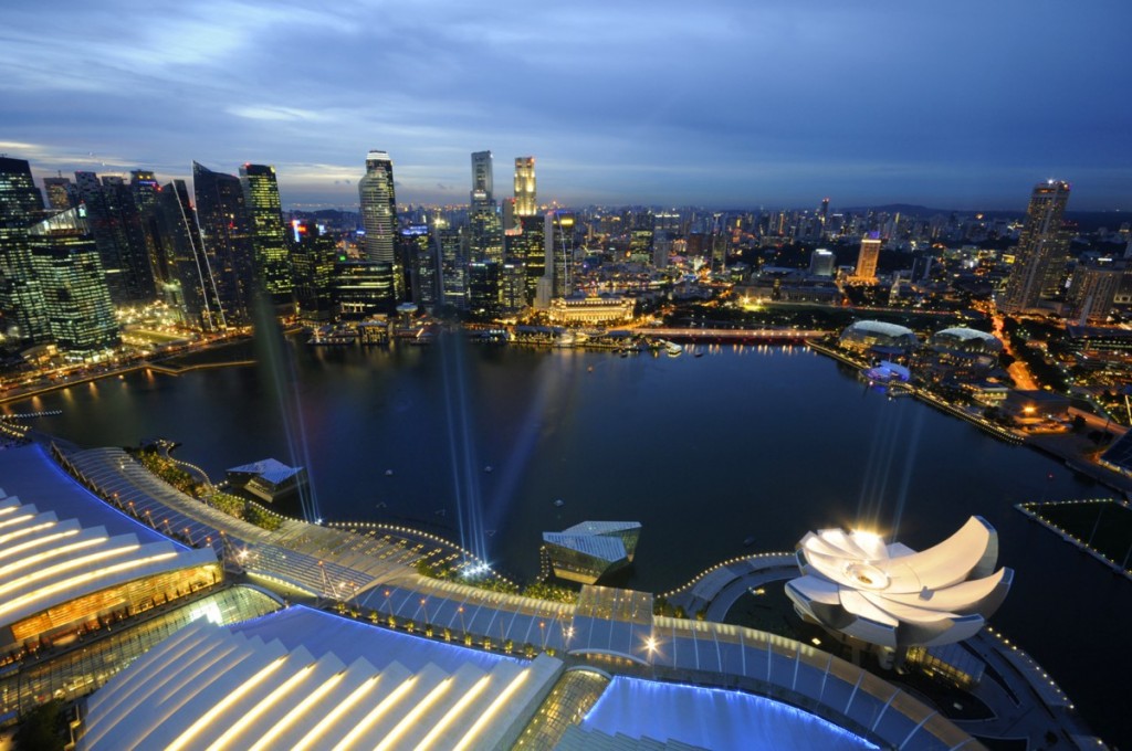All-about-Singapore-for-Kids-Image-of-the-Marina-Bay-in-Singapore-e1394119665901